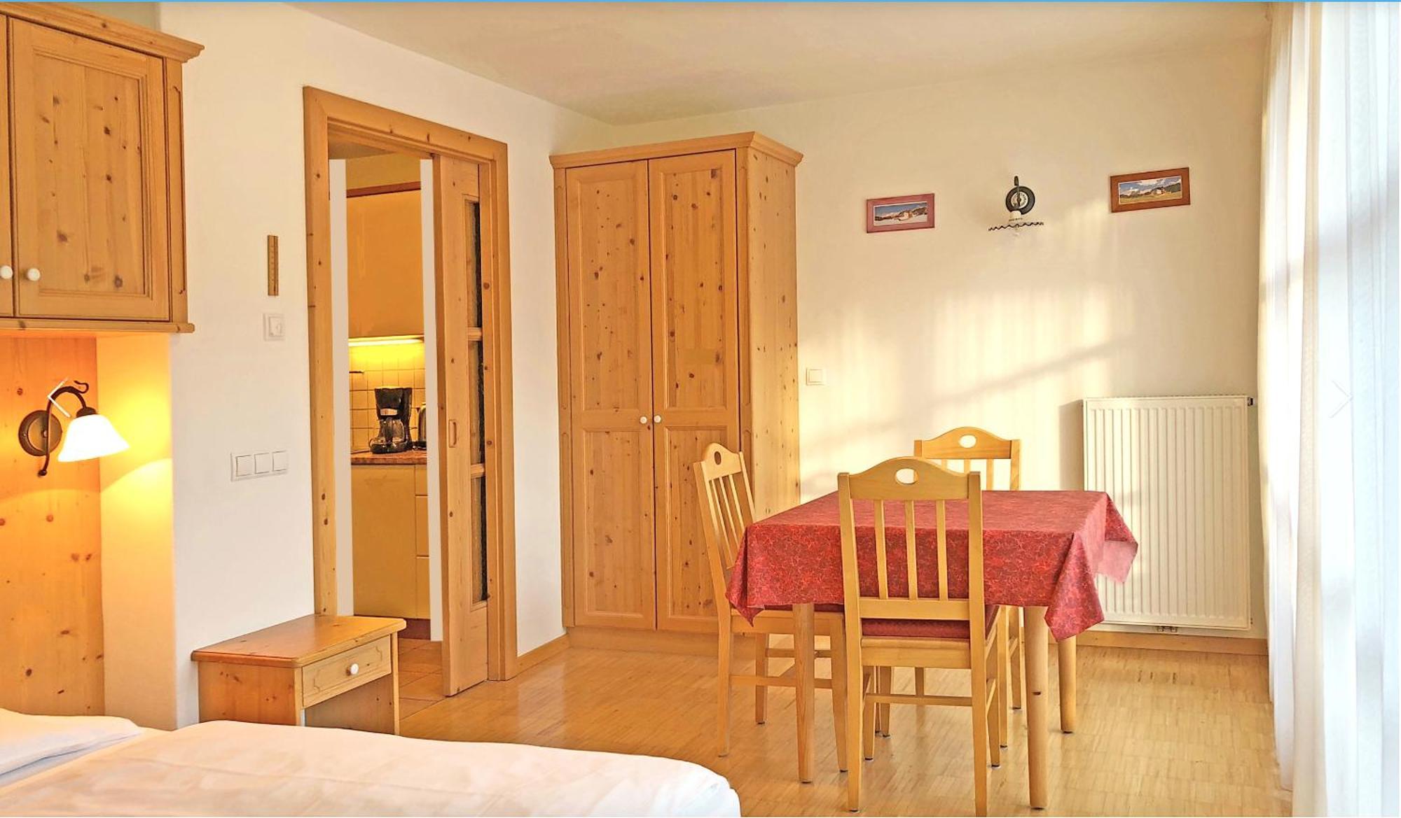 סאן קאסיאנו Apartments Serghela מראה חיצוני תמונה