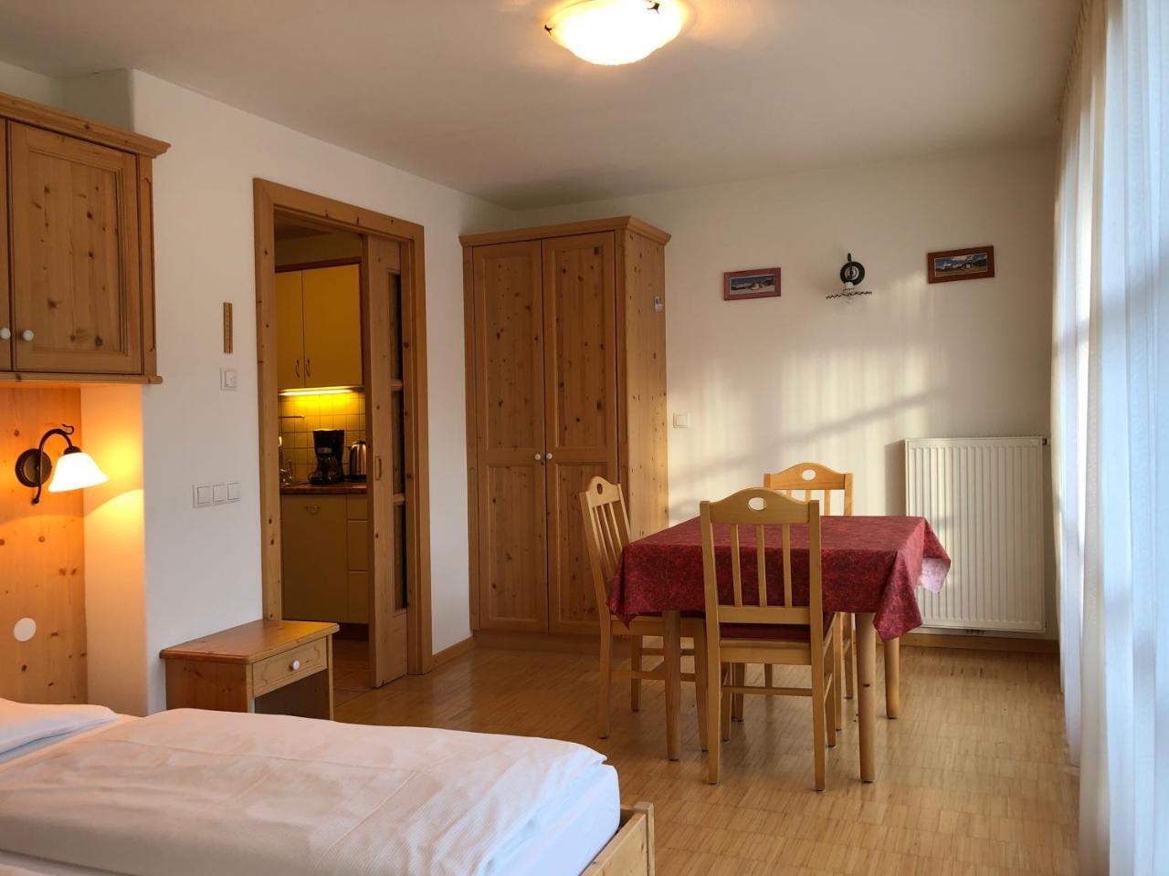 סאן קאסיאנו Apartments Serghela מראה חיצוני תמונה